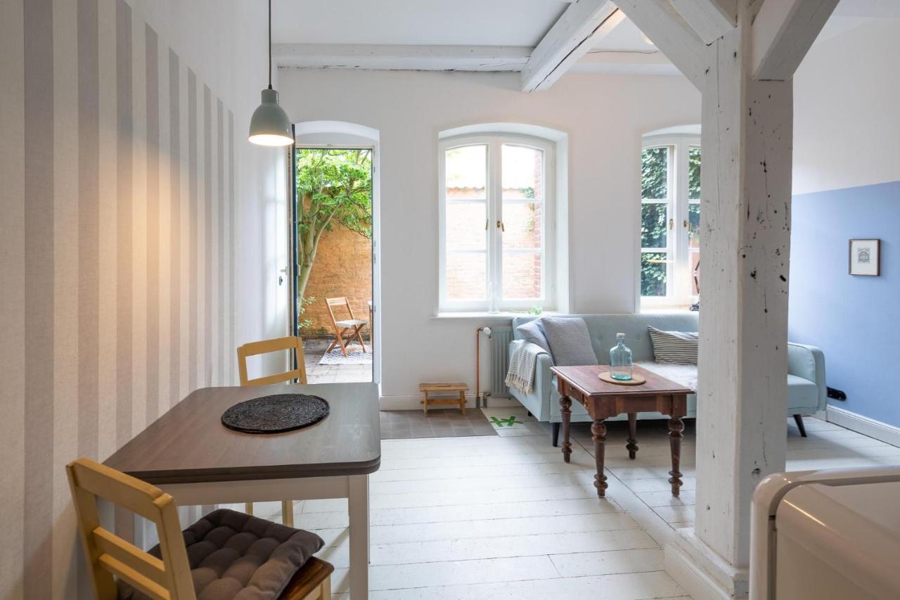 Altes Kontorhaus Kajuete Apartamento Husum  Exterior foto
